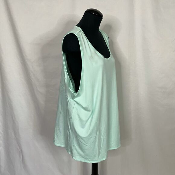 Marika Curves Mint Ventilated Tank - Women’s 1X - Picture 4 of 8
